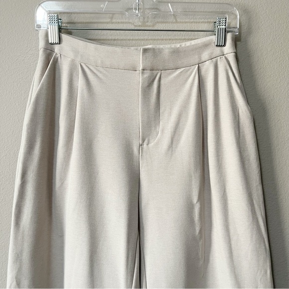 Vuori Women's Elevation Trouser Pant Ecru Heather Size Small Short Wide Leg - Picture 6 of 13